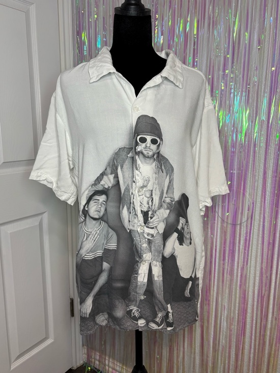 NIRVANA Other - NIRVANA Lightweight Button Up Short Sleeve Shirt Men’s Sz Medium 100% Cotton